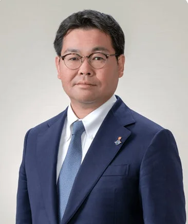 白坂 一氏
