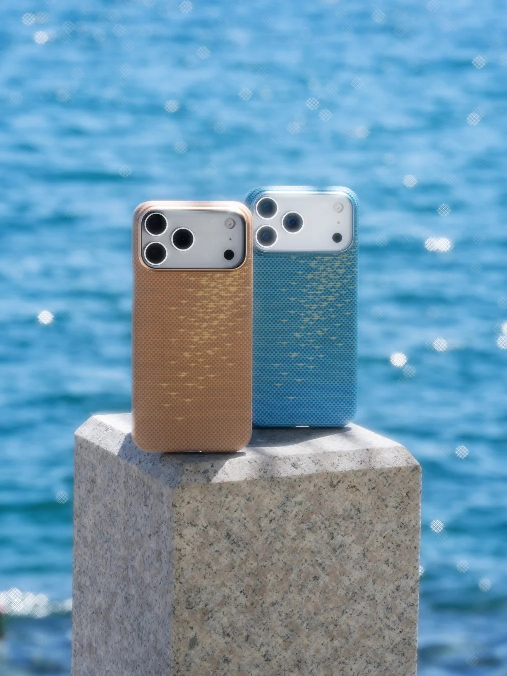 水辺のスマホケース