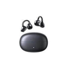 白い背景に、黒いワイヤレスオープンイヤーイヤホンと、それらを収納する充電ケースが写っています。イヤホンは耳掛け式で、ケースは丸みを帯びた形状をしています。