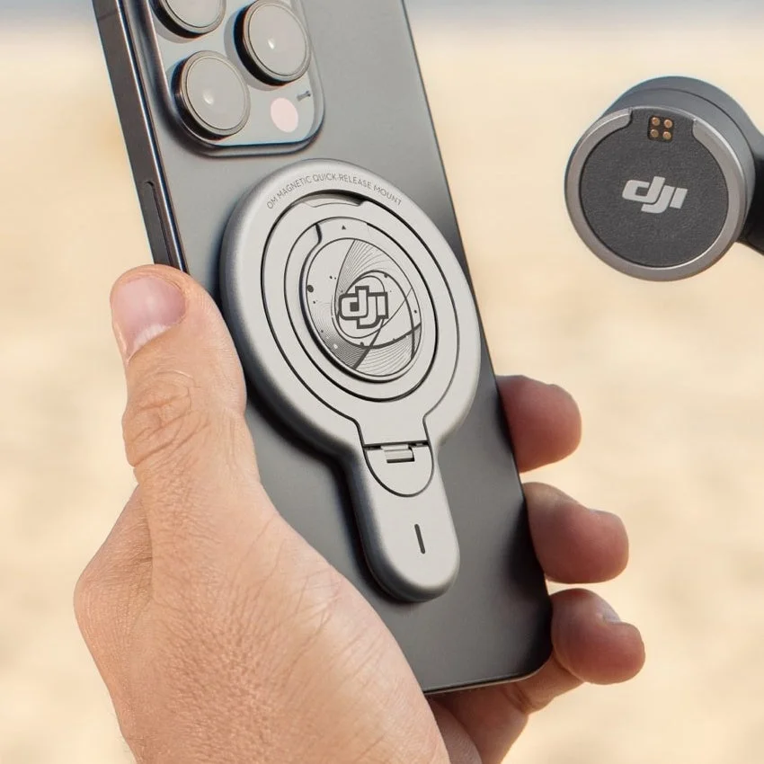 スマホにマグネットマウント