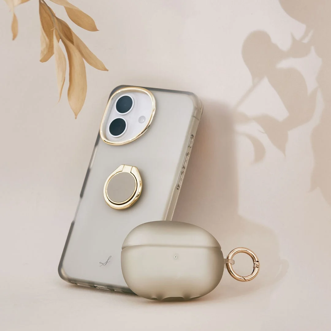 スマートフォンとイヤホンケースのコーディネート例2