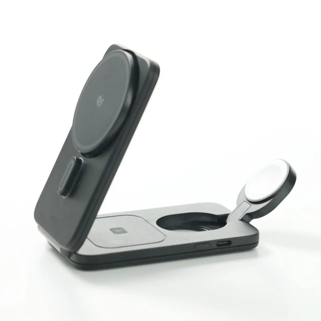 折りたたみ状態の充電ステーション