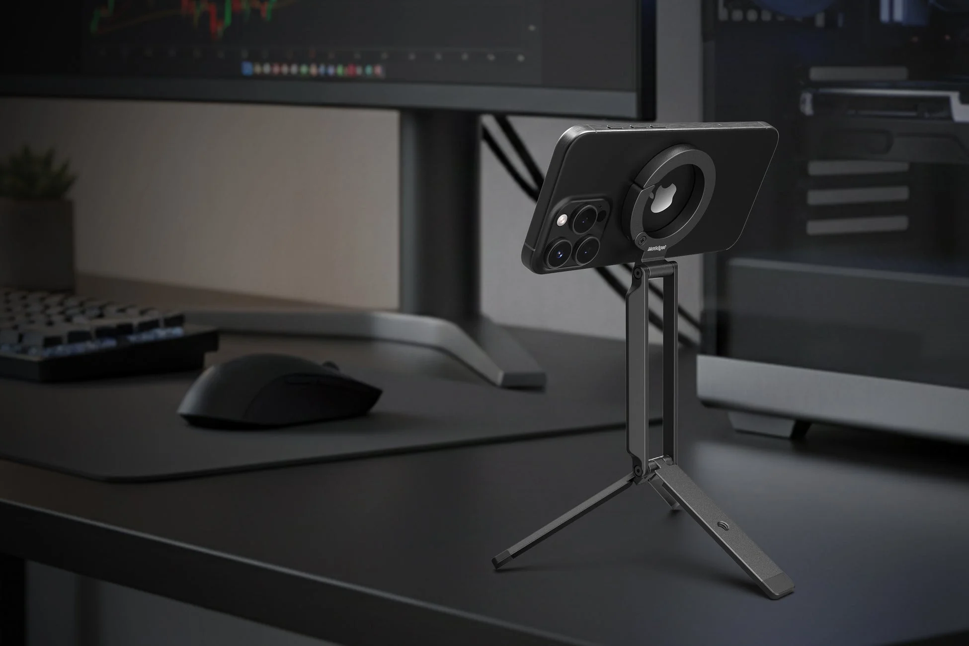 三脚型スマホスタンドとして使用する様子