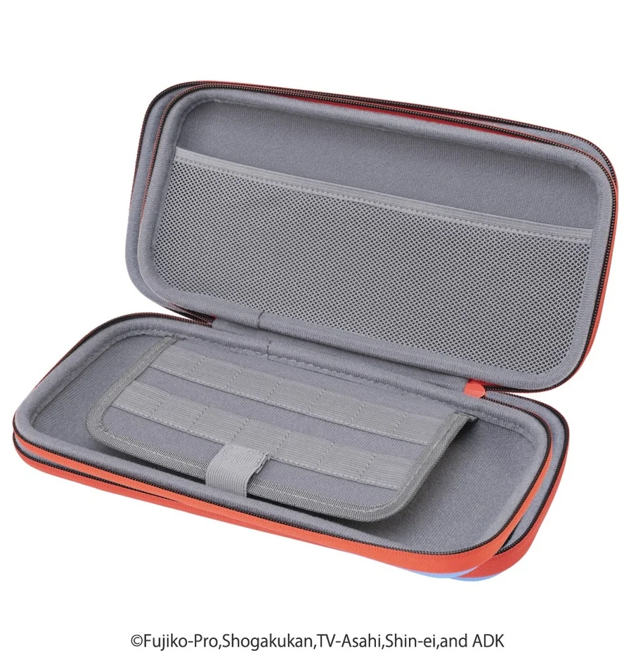 ポーチ内部の収納