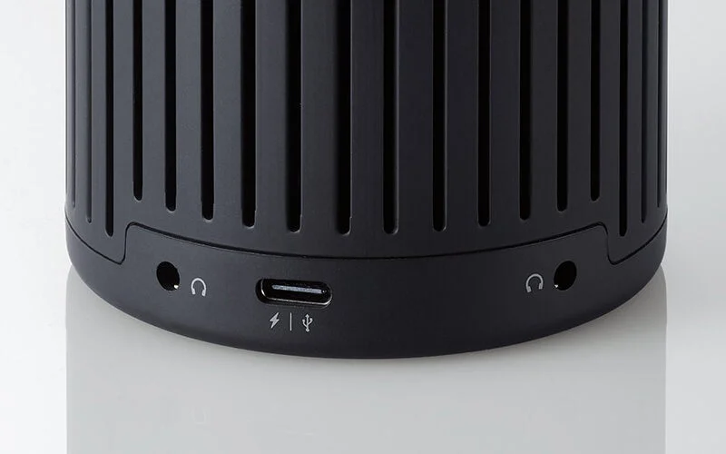 スピーカーフォンのポート部分