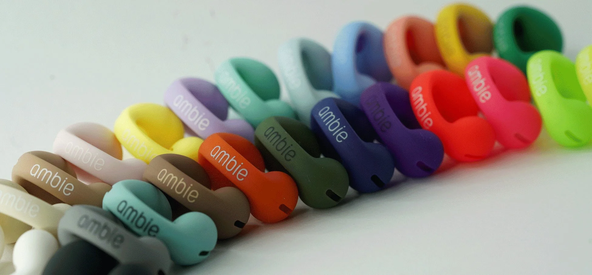 ambieイヤホン、カラフル、多色