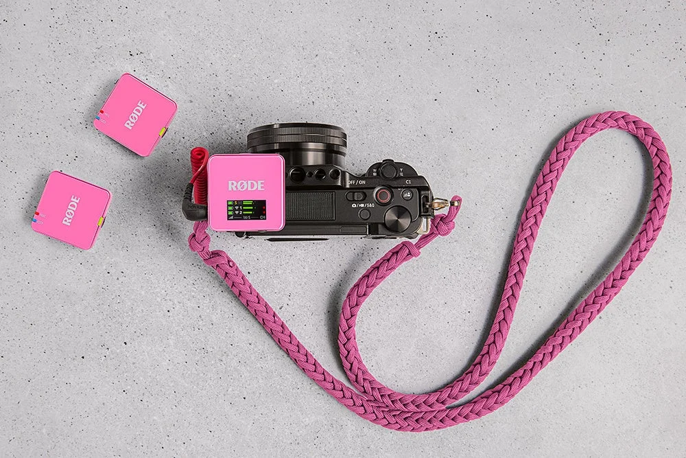 ロードマイクロフォンズのワイヤレスマイクとカメラの画像