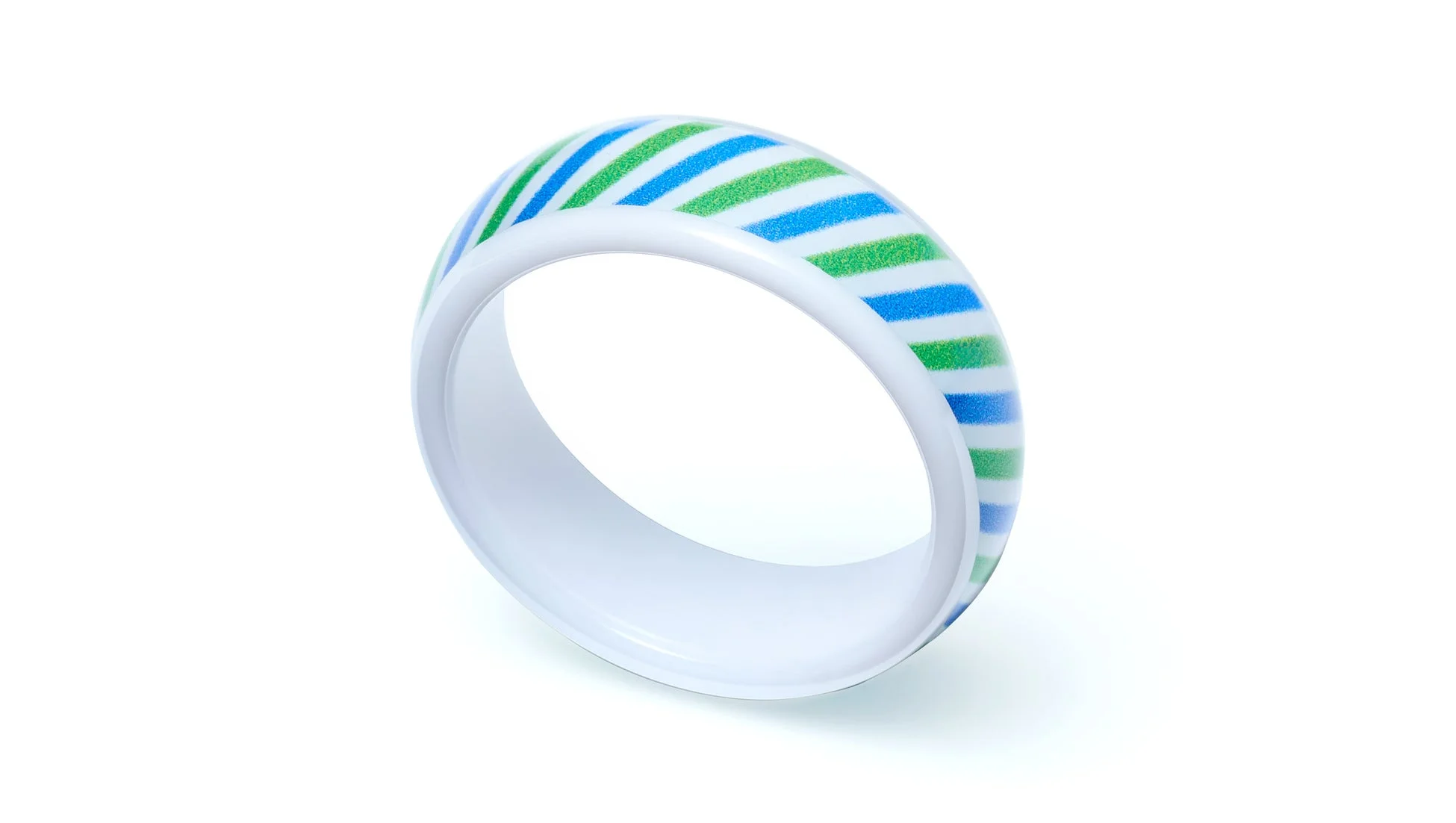 ファミリーマートとコラボしたEVERINGの限定デザイン