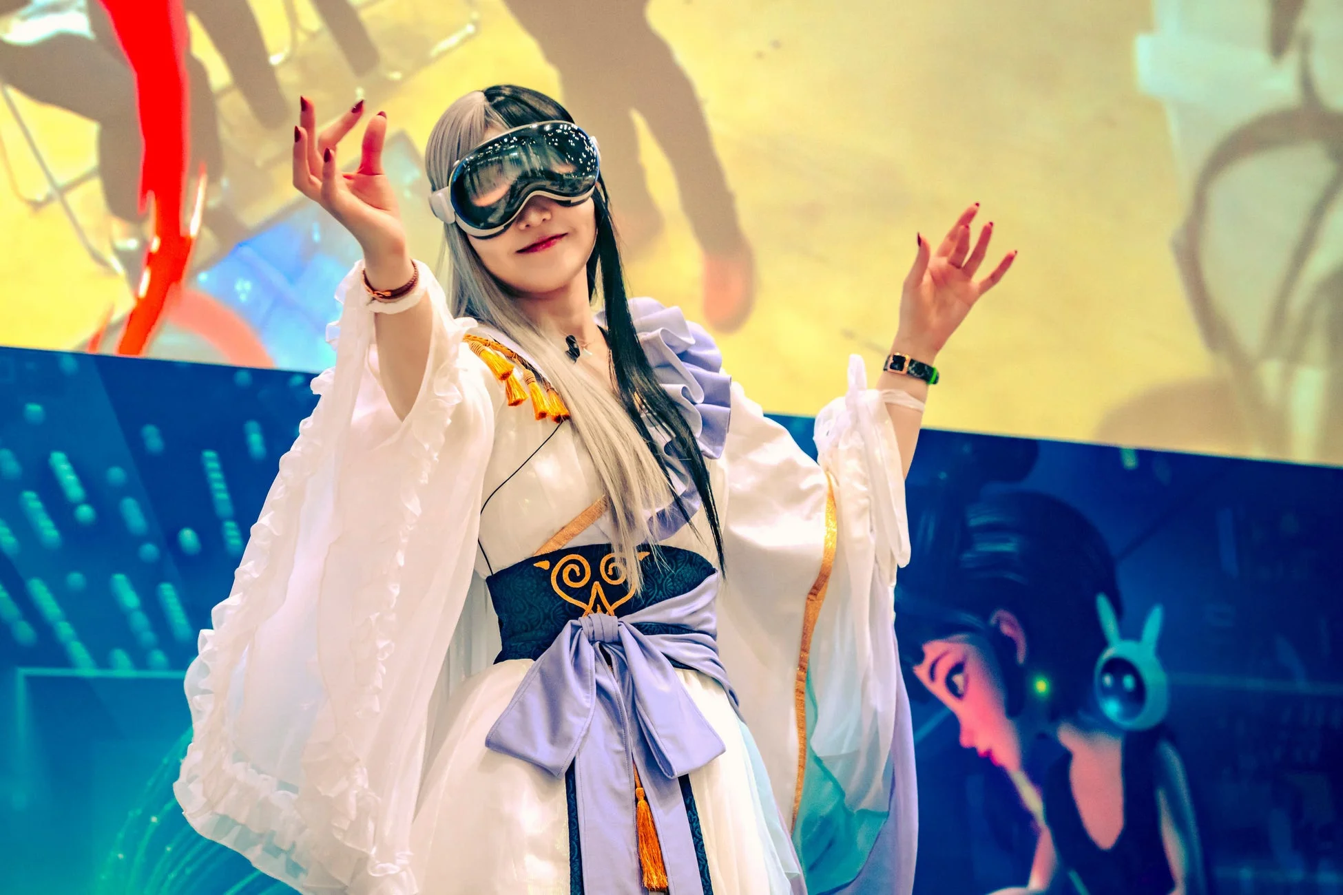 VRゴーグルを装着したパフォーマンス