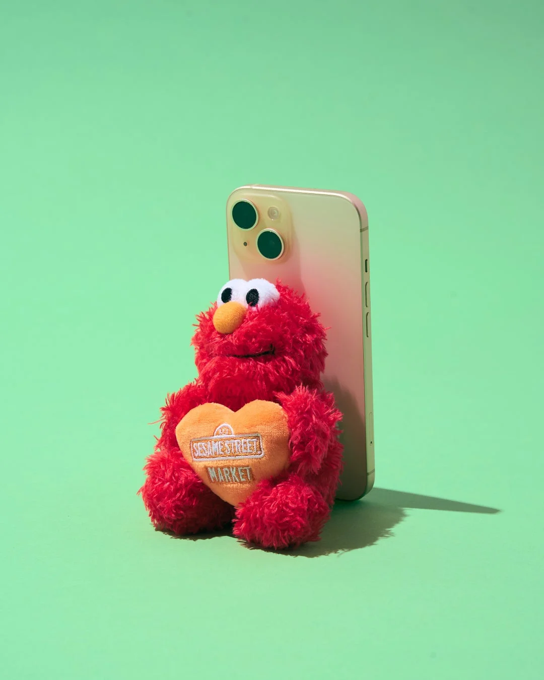 エルモ ぬいぐるみスマホスタンド