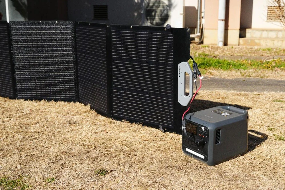 ソーラーパネルと接続