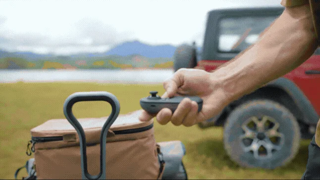 LITEFAR G2とリモコン、大容量の荷物