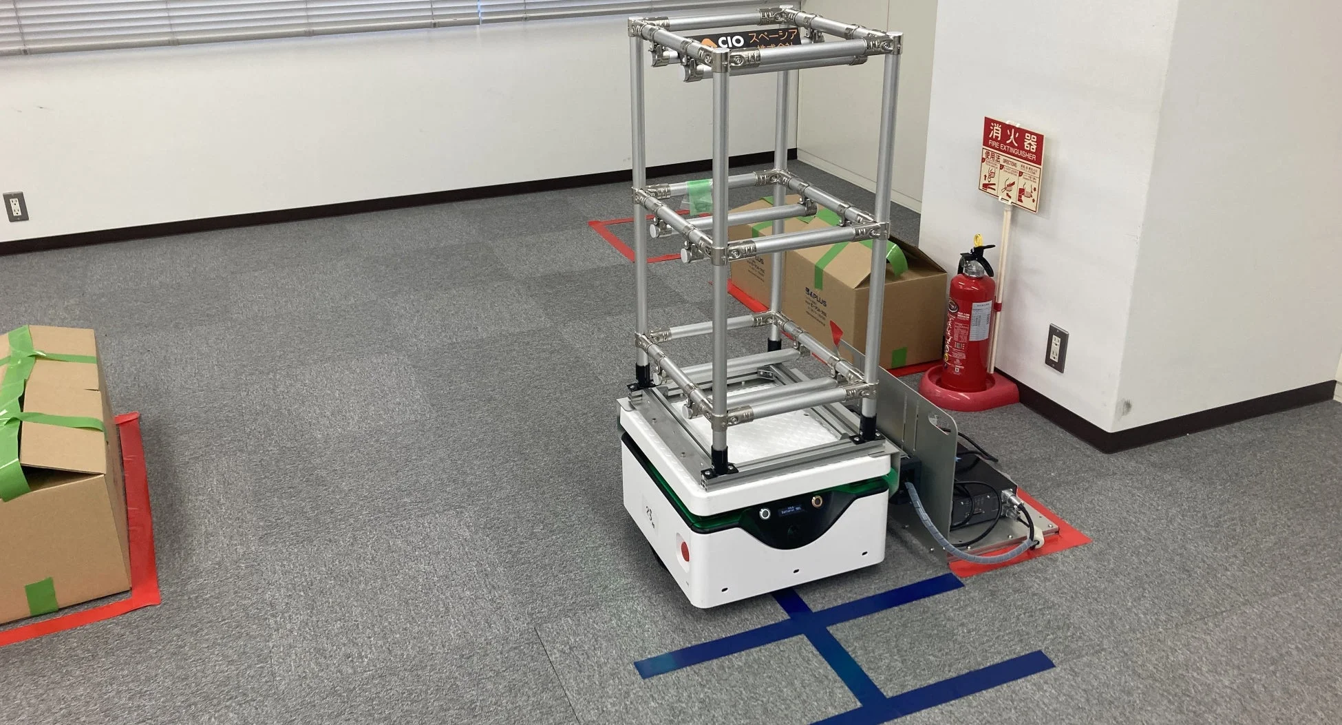 AMRへのワイヤレス充電デモ