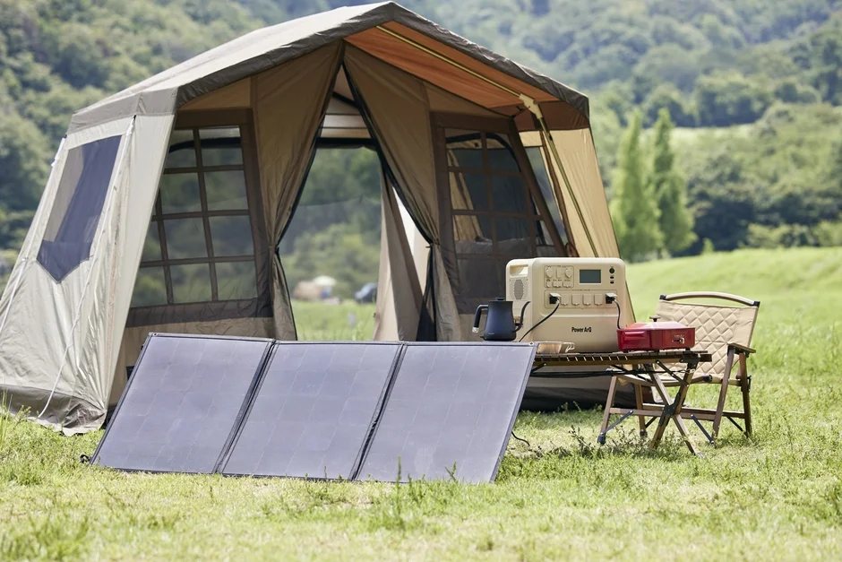 PowerArQで快適なキャンプを楽しむ様子