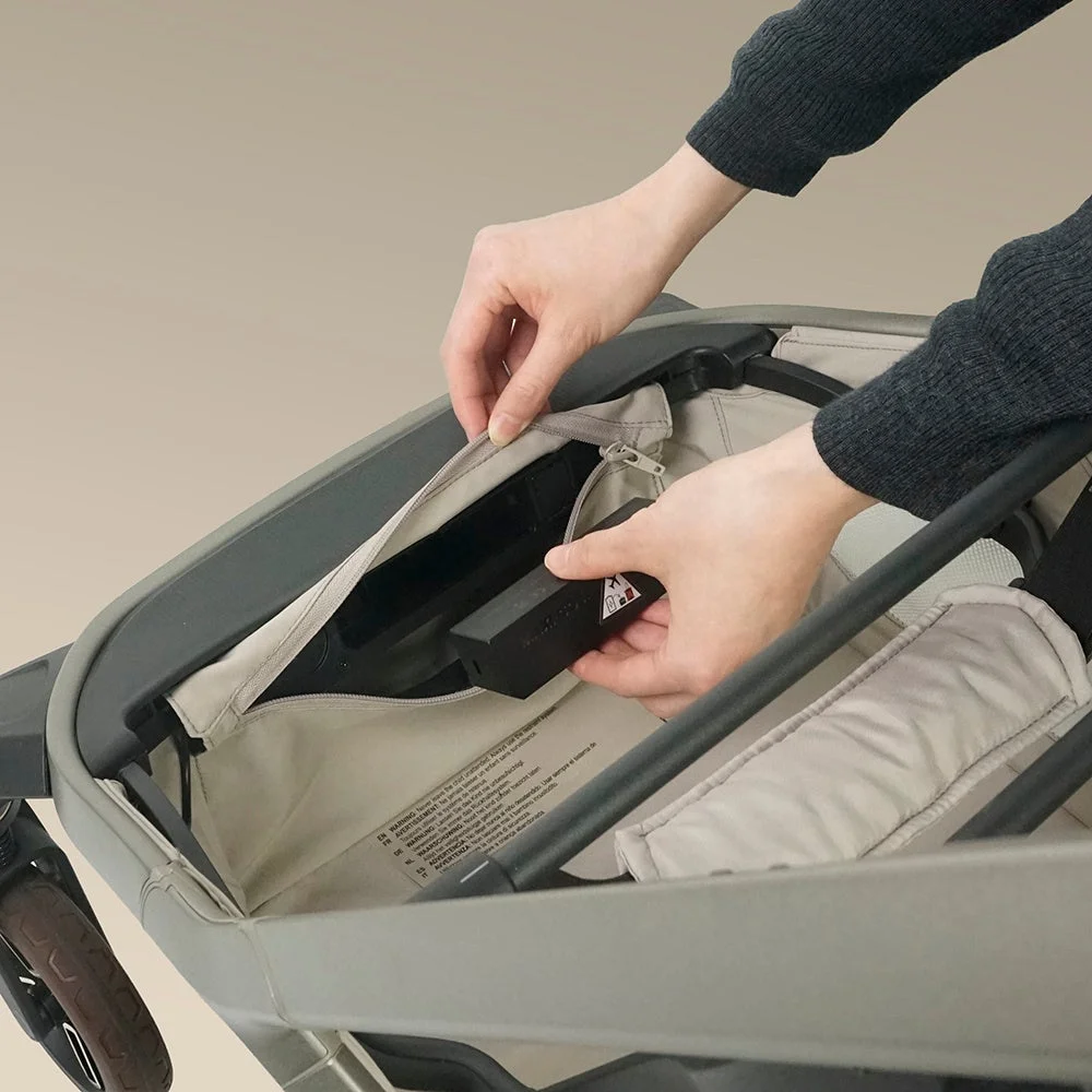 バッテリー取り出し/挿入