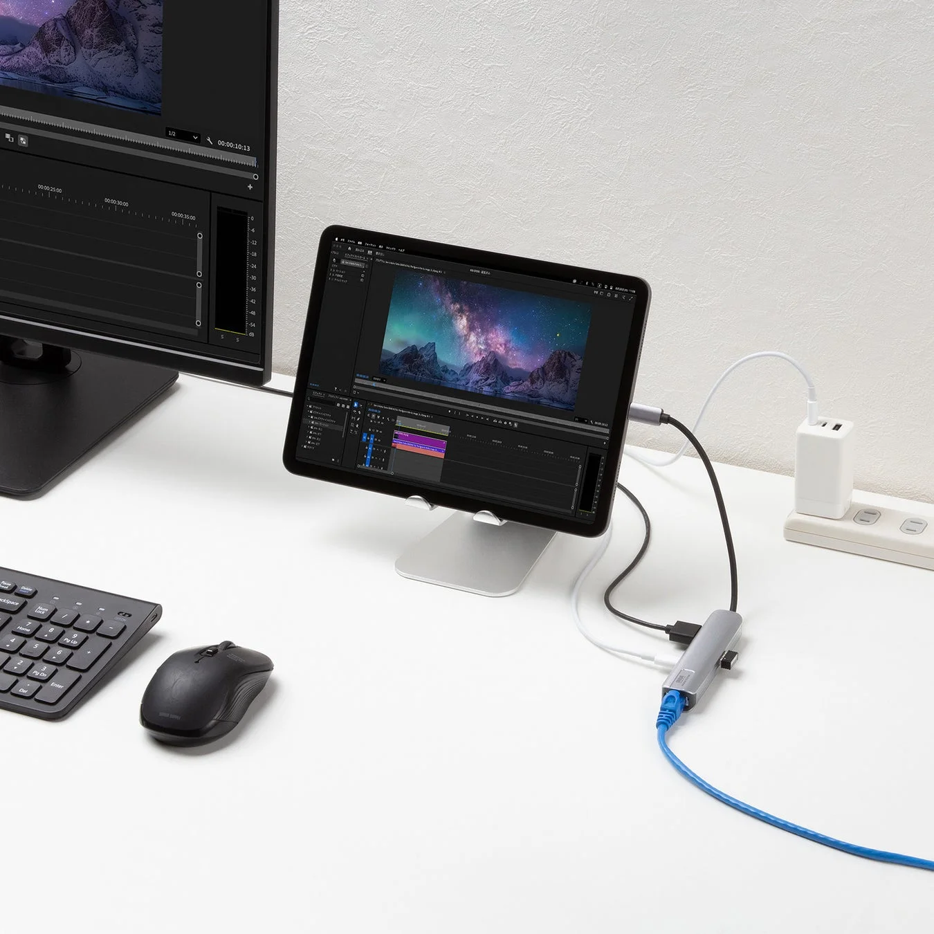 Type-C接続でタブレットに接続している様子