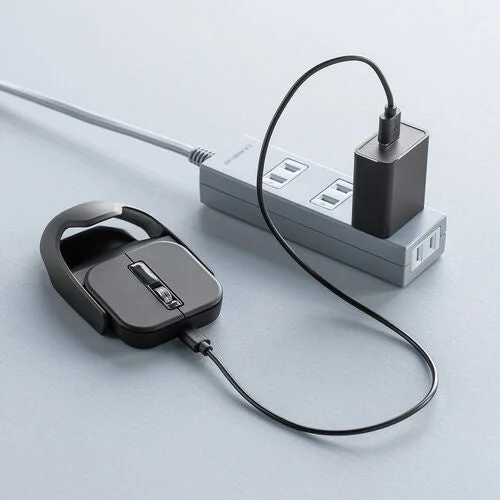 充電中のマウス