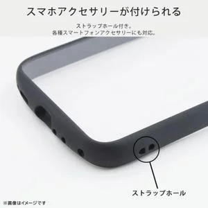スマホアクセサリーが付けられる ストラップホール付き。