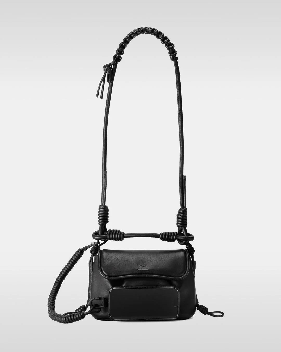 DENWA leather bagにiPhoneケースを装着