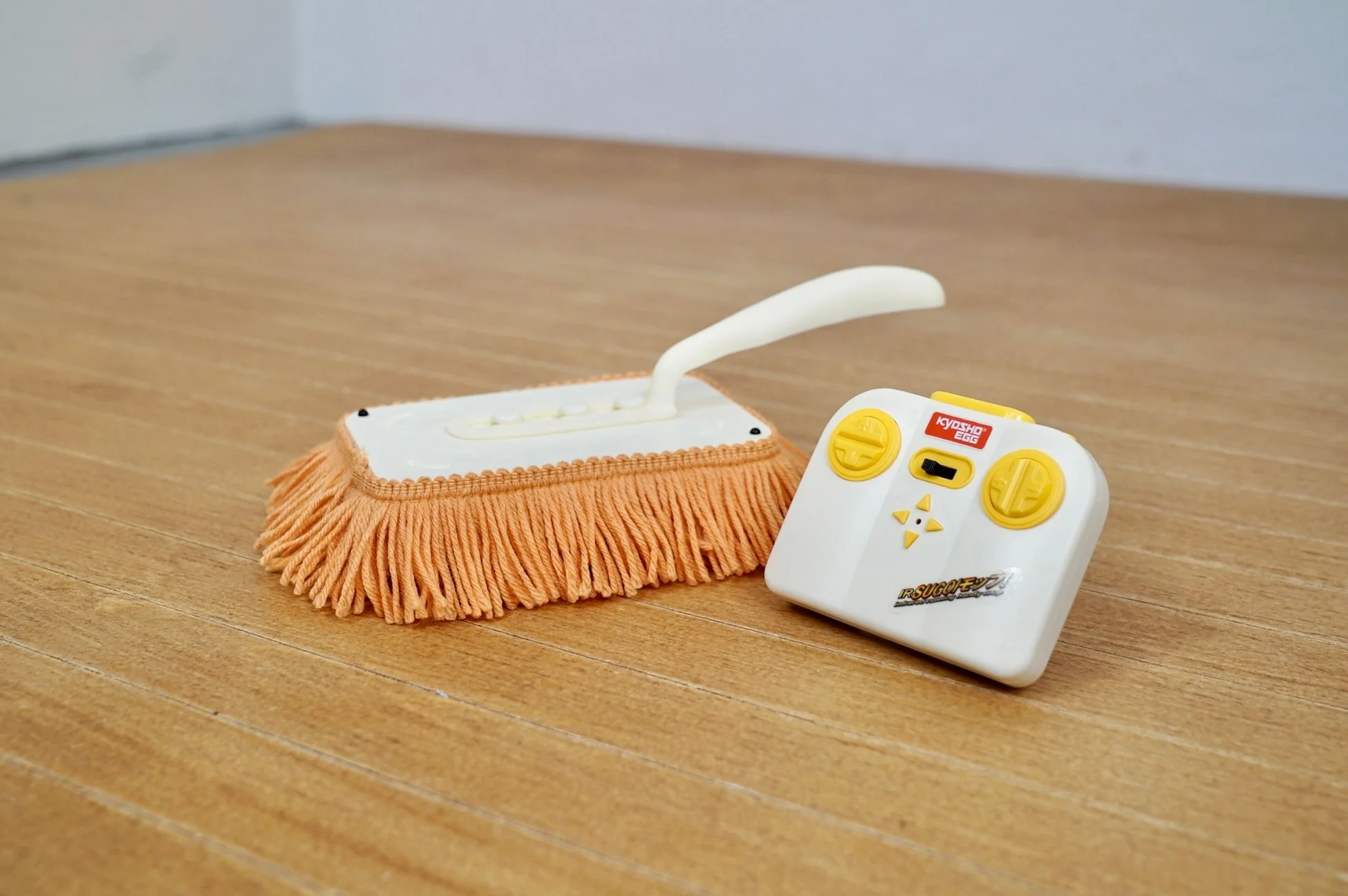 SUGOIモップ！本体とリモコン
