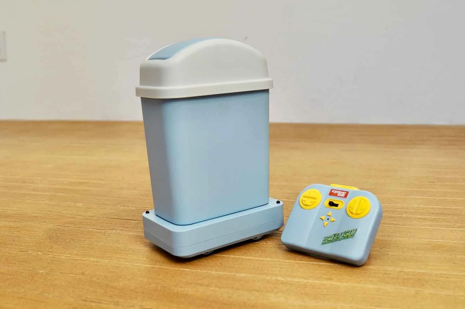 ゴミバGO本体とリモコン