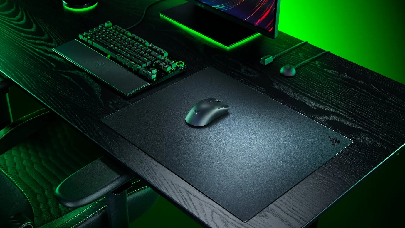 ゲーミングデスクのセットアップ