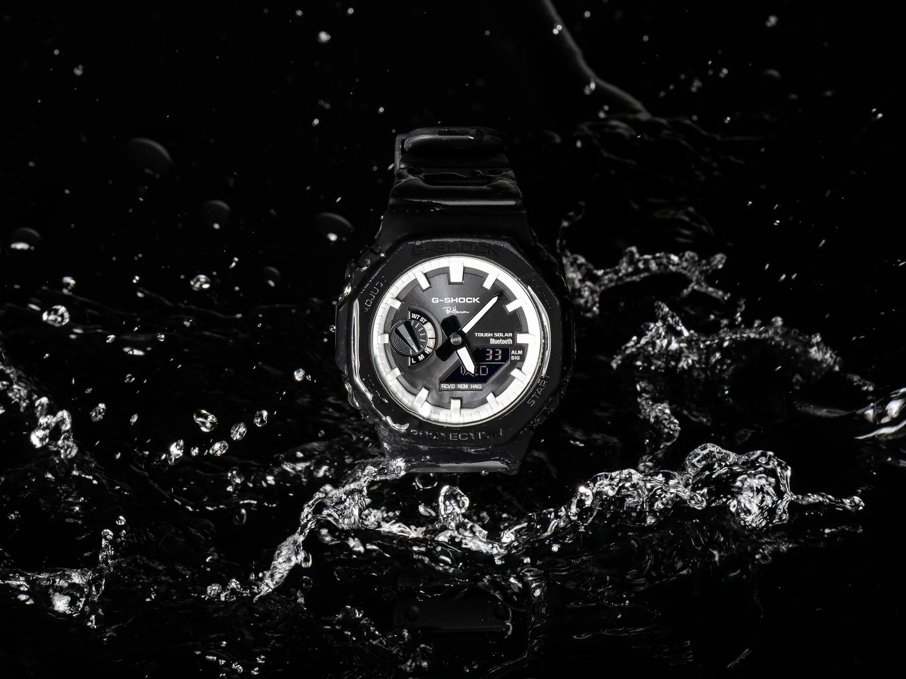 G-SHOCKの文字盤クローズアップ