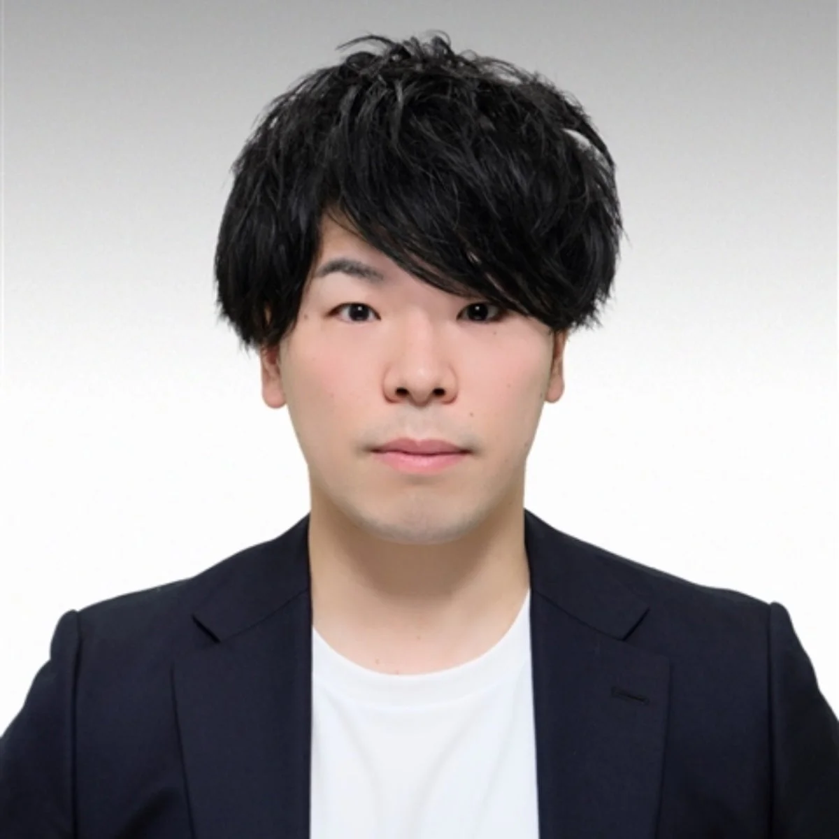 陣内 友哉氏