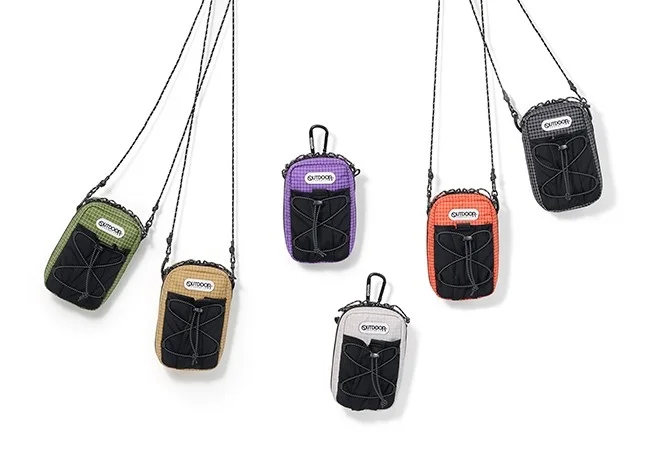 OUTDOOR PRODUCTS スマートフォンポーチ 07 全体像